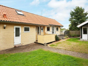 Wonderful Holiday Home in Juelsminde with Terrace in Juelsminde